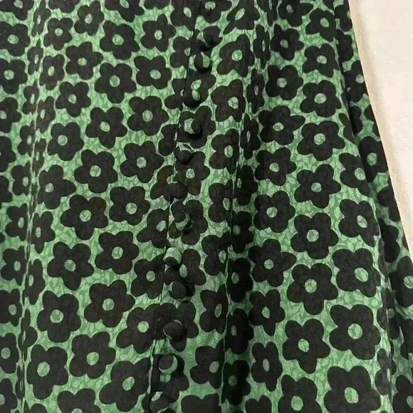 159. Urban Outfitters Women's Green and Black Skirt - Picture 6 of 9